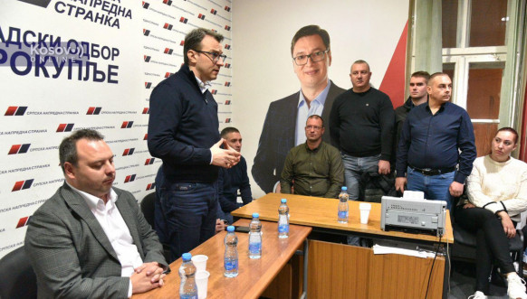 Tribina u Prokuplju Tribina u Prokuplju