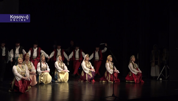 Ansambl „Venac“ priredio koncert u Leposaviću Ansambl „Venac“ priredio koncert u Leposaviću
