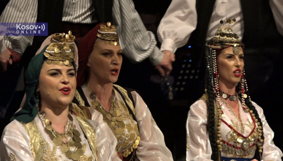 Ansambl „Venac“ priredio koncert u Leposaviću Ansambl „Venac“ priredio koncert u Leposaviću