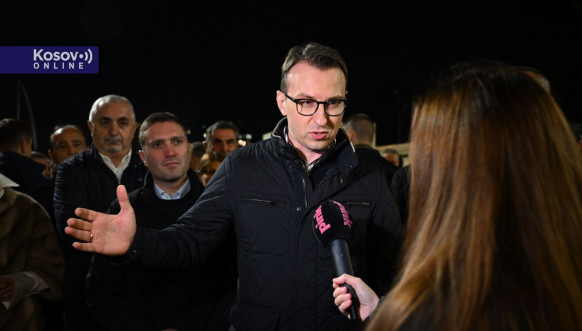Doček za Srbe sa Kosova u Beogradu Doček za Srbe sa Kosova u Beogradu