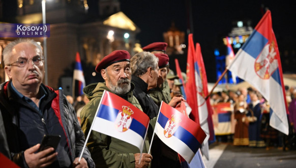 Srbi sa Kosova dočekani ispred Doma Narodne skupštine Srbije