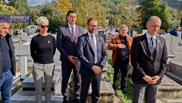 Delegacija Ambasade Srbije u Albaniji obeležila Dan primirja polaganjem venca
