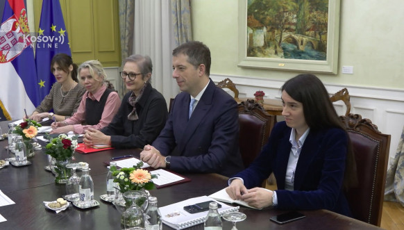 Đurić sa visokim komesarom Oebsa za nacionalne manjine Kampom Đurić sa visokim komesarom Oebsa za nacionalne manjine Kampom