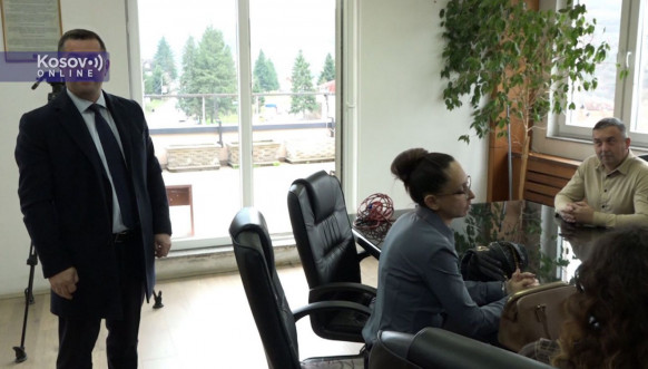Zgrada Opštine Leposavić zatečena u potpunom haosu