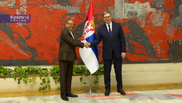 Vučić i ambasador Kube Pavel Orensije Dijas Enandes