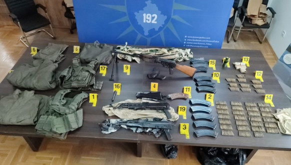 Oružje i municija nađeno na severu Oružje i municija nađeno na severu