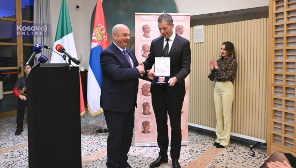 Đurić na izložbi u Trstu