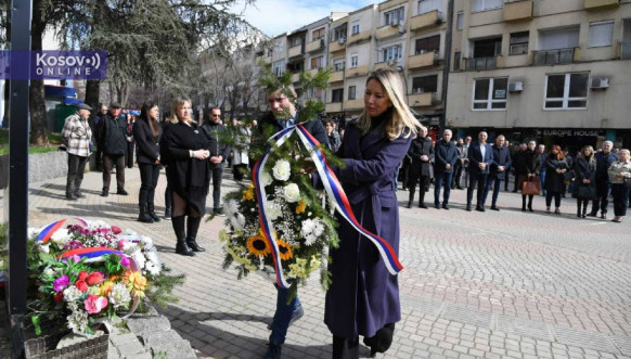 Polaganje venaca u Severnoj Mitrovici