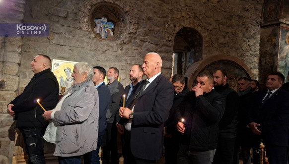 Patrijarh Porfirije služio liturgiju u Pećkoj patrijaršiji