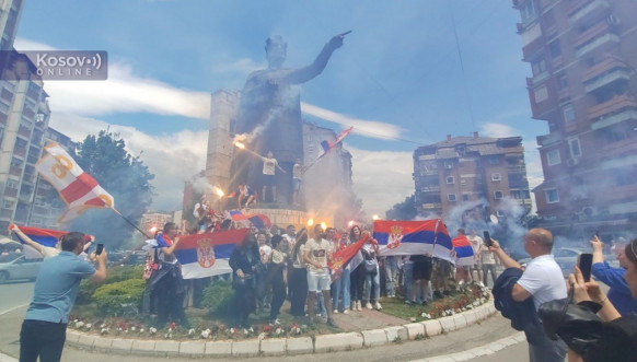 Mitrovački gimnazijalci završetak školske godine Mitrovački gimnazijalci završetak školske godine