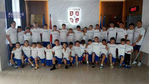 Srpska deca iz Orahovca u trening kampu Fudbalskog saveza Srbije
