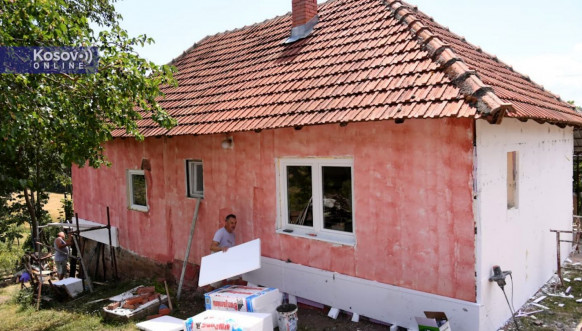 devojčice, Leposavić, radovi na kući