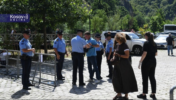 Pretres u manastiru Svetih Arhangela