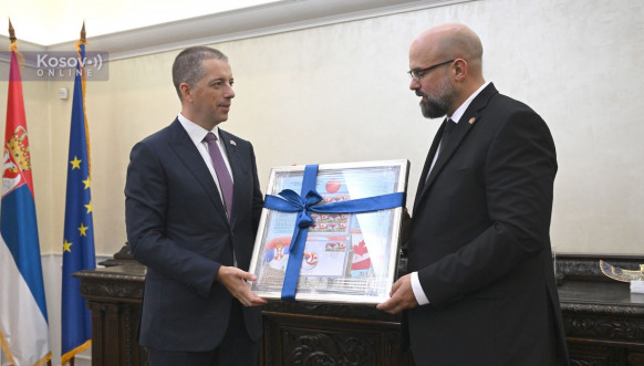 Đurić sa članovima Parlamentarne grupe prijateljstva Kanada – Srbija Đurić sa članovima Parlamentarne grupe prijateljstva Kanada – Srbija