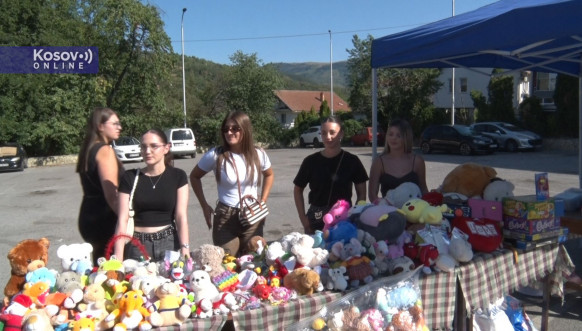 Humanitarni bazar u Štrpcu