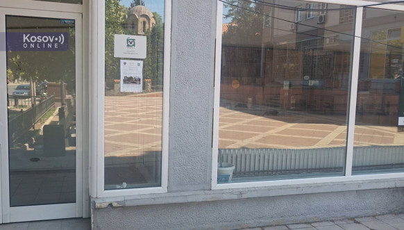 Trepča zauzela lokale u Zvečanu Trepča zauzela lokale u Zvečanu