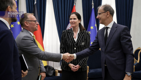 Đuro Macut i Holštajn Đuro Macut i Holštajn