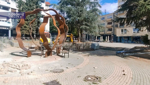 Izgradnja amfiteatra.jpg Izgradnja amfiteatra.jpg