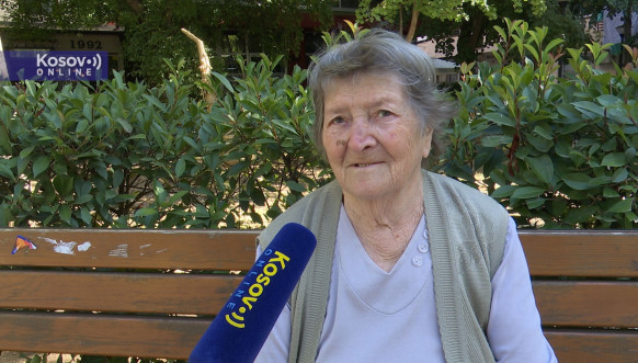 Pijaca u Severnoj Mitrovici puna kupaca