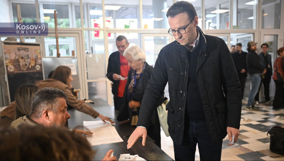 Petković na biračkom mestu Petković na biračkom mestu