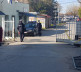 Policija na ulazu u KBC u Severnoj Mitrovici