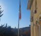 Ambasada Srbije zastava na pola koplja