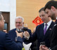 Marko Đurić, Li Ming, Toma Nikolić nazdravljaju