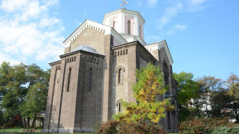 Crkva Svetog Save u južnoj Kosovskoj Mitrovici