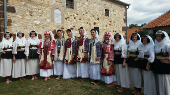 Ženski deo ansambla 'Venac'