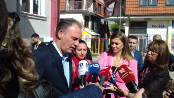 Fatmir Ljimaj na biračkom mestu