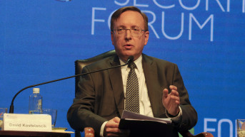 DEJVID KOSTELENCIK