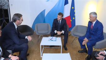 Vučić Tači Makron