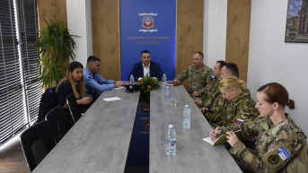Srđan Popović sa KFOR-om i policijom  
