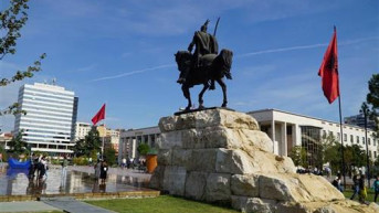 Tirana tirana