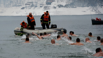Plivanje za casni krst na jezeru Gazivode
