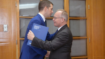 Direktor Kancelarije za Kosovo i Metohiju Marko Ðuric sa sefom Misije OEBS na Kosovu Janom Bratuom