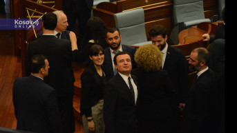 Aljbin Kurti u Skupštini Kosova