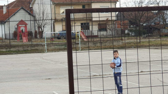 Dečak na igralištu u Čaglavici.jpg Dečak na igralištu u Čaglavici.jpg