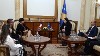 Vjosa Osmani i ambasadorka Butel 