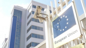 EU EU