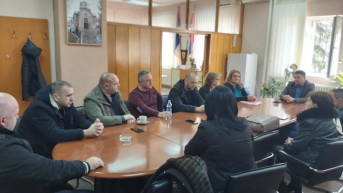 Zvečan sastanak
