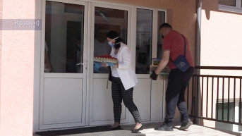 Uskršnja trpeza za pacijente u karantinu