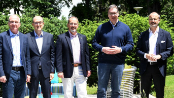 Aleksandar Vučić sa ambasadorima Aleksandar Vučić sa ambasadorima