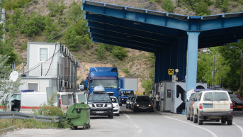 Prelaz Jarinje, putnički saobraćaj