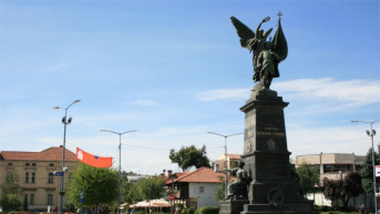 Kruševac- spomenik-kosovskim-junacima