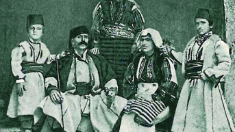 Srpska porodica iz Tetova , Foto Spiridon Gopčević, iz knjige “Stara Srbija i Makedonija“