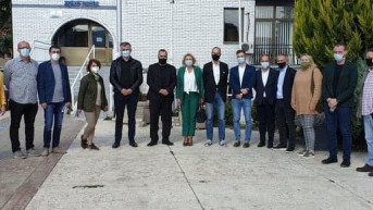 Čelnici opštine Z. Potok sa predstavnicima Programa sveobuhvatnog razvoja.jpg