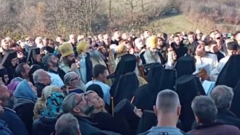Sahrana raščinjenog episkopa Artemija