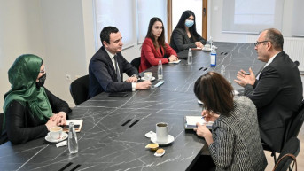 Kurti na sastanku sa turskim ambasadorom na Kosovu.jpg