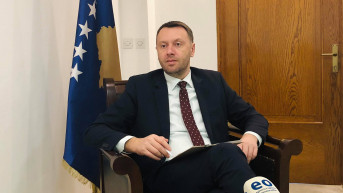 Demokratski Savez Kosova spremna je da da svoje glasove u Skupštini za izbor predsednika, ali unapred mora da postoji dogovor između parlamentarnih političkih partija.Da bi postigli dogovor, svi moraju da sede zajedno za stolom, rekao je u intervjuu za Ekonomia Online, član rukovodstva LDK, Arban Abrashi.